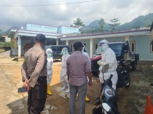 Menolak Dirawat di RS, Ibu Positif Corona di Bogor Malah Berobat ke Dukun