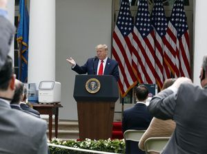 Video Trump Cekcok dengan Wartawan dan Setop Konpers