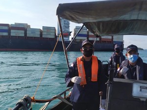 Kemenhub Berhasil Lepaskan 1 Kapal yang Kandas di Perairan Batam