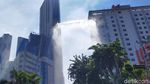 Gedung-gedung Tinggi di Surabaya juga Disemprot Disinfektan