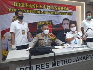 Detik-detik Aksi Begal Sadis Bacok Korban di Pasar Minggu
