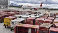 Pesawat Avianca terparkir di bandara Eldorado, Kolombia, Senin (11/5) waktu setempat.