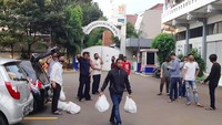 Bantuan kemanusiaan tersebut sebagai bentuk gotong royong pemuda dan mahasiswa dalam membantu pemerintah mencegah penyebaran COVID-19 dengan tidak mudik dan menerapkan hidup sehat.