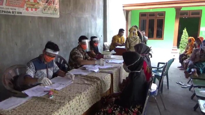 45.667 Warga Kabupaten Pasuruan Terima Kartu Sembako