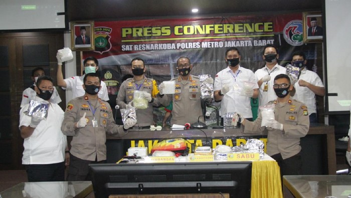 Polres Jakbar Ungkap Peredaran Narkoba Senilai Rp 25 M di Tengah Pandemi