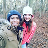 Pria asal Lombok ini sempat viral setelah menikahi bule asal Jerman. Kisah cinta antara Elan Zack yang menikahi bule bernama Jasmine ini pun mencuri perhatian. Foto: dok. Instagram @elan.zack