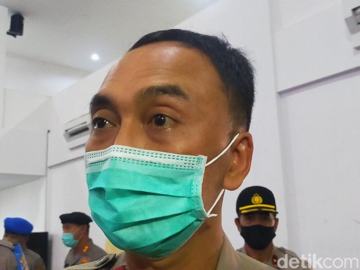 Selama PSBB Surabaya jilid 2, polisi akan memaksimalkan pantauan CCTV di command center. Itu dilakukan untuk mendorong masyarakat lebih disiplin menerapkan aturan PSBB.