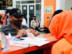 Bansos Tunai di Maluku & Papua Cair Sekaligus untuk 3 Bulan