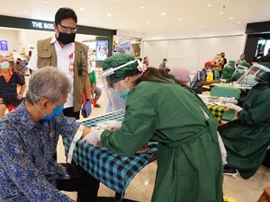 Gugus Tugas Banyuwangi Gelar Rapid Test Pengunjung Mal, 5 Reaktif