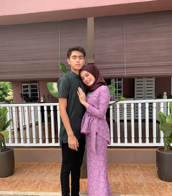 Ibu muda viral dikira pacar anaknya