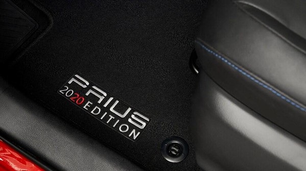 Penampakan Toyota Prius Edisi Spesial dengan Teknologi Android Auto