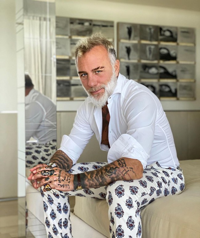 Sharon Fonsesca jadi perhatian karena berkencan dengan Gianluca yang merupakan sebagai pengusaha Italia. Gianluca sendiri dikenal sebagai miliuner playboy yang dulu adalah dewan sebuah perusahaan multinasional dan telah mengakuisisi sejumlah perusahaan.Foto: Instagram @sharfonseca