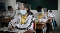 Sekolah di Wuhan Kembali Dibuka