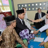 Karena dia sangat lucu, romantis, dan dia memiliki hati yang besar, dia memiliki sifat penyabar, dia peduli dengan keluarganya, temannya, pada dasarnya dengan semua orang, jelas Jasmine mengungkapkan alasan dirinya jatuh cinta pada Elan. Foto: dok. Instagram @elan.zack