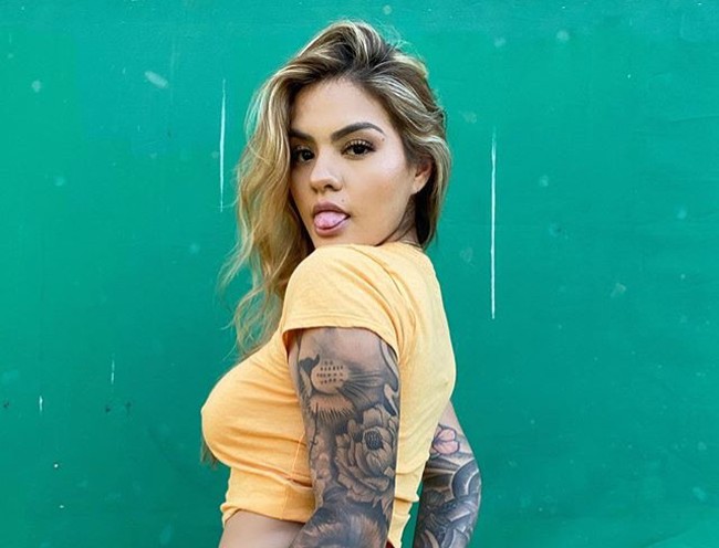 “Istri bosku membenciku karena suami (bos saya) sangat ramah  dan membayar saya ekstra. Sang istri juga akan membuatku melakukan hal-hal yang tidak harus kulakukan dan akan berbicara kepadaku seolah aku bodoh,” terang Stephanie. Foto: Instagram