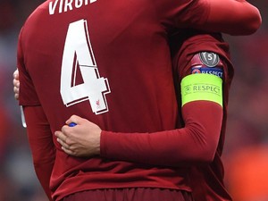 Henderson Bela Van Dijk Soal Klaim Jago di Liga Karena Hoki
