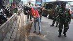 Ini Sanksi Sosial Pelanggar PSBB di Tanah Abang