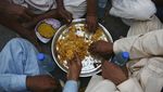 Seperti Ini Suasana Buka Puasa di Pakistan