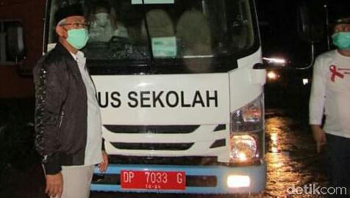 Bupati Luwu Timur Kembali Berangkatkan 20 Warganya Ke Makassar Untuk Di Karantina