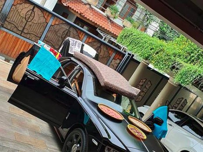 mobil raffi ahmad untuk jemur kerupuk