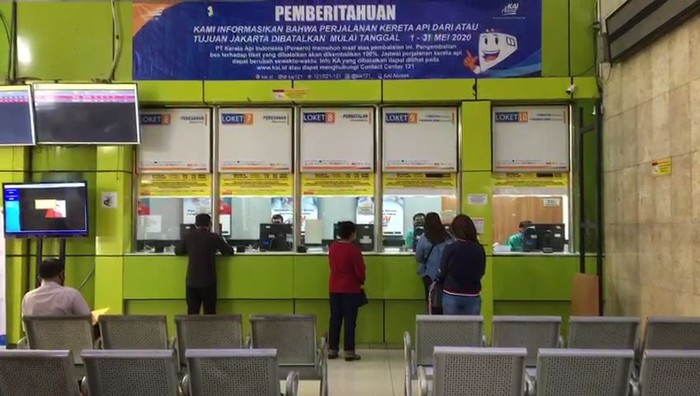 Suasana Stasiun Gambir pada Kamis, 14 Mei 2020 pagi
