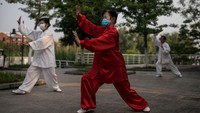 Para atlet kini terpaksa berhenti beraktivitas seperti yang biasa mereka lakukan secara rutin sebagai olahragawan. Terlebih bagi para atlet Olimpiade. Setelah Olimpiade 2020 di Tokyo ditunda tahun depan membuat para atlet bela diri ini punya banyak waktu untuk berlatih. Getty Images.