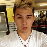 Crazy rich bernama Jay Warren hidup bergelimang harta. Pria 24 tahun itu mengaku kecanduan untuk menghabiskan uang, namun tiba-tiba ia menjadi gembel.  Foto: dok. Instagram