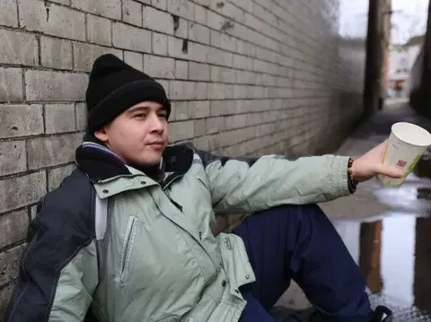 Rich Kids Go Homeless