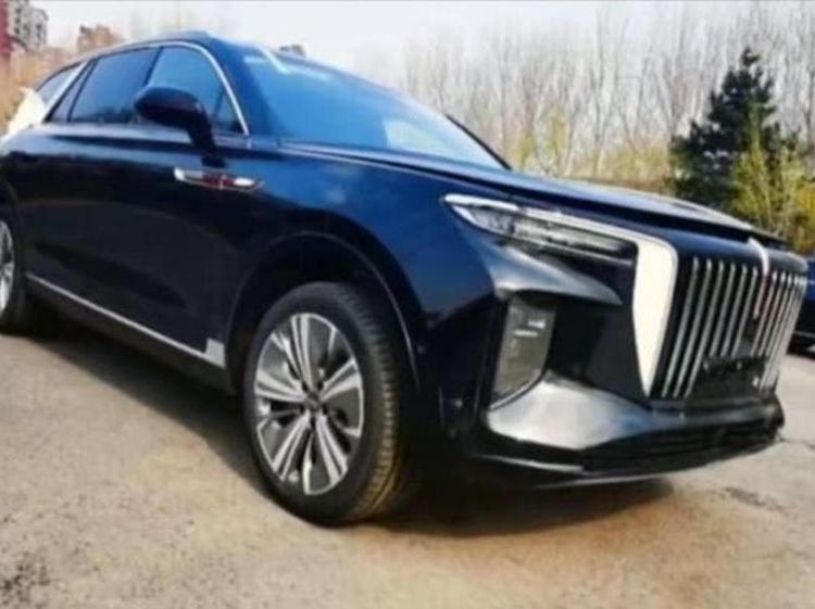 China Jiplak Mobil Rolls-Royce Cullinan