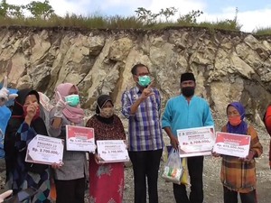 Alhamdulillah, Lansia Pemecah Batu di Polman Dapat Bansos