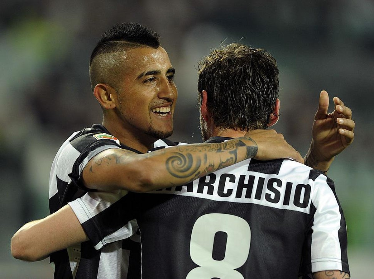 Claudio Marchisio berharap Arturo Vidal tak hengkang ke Inter Milan (Foto: Getty Images/Claudio Villa)