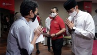 Tentunya pemberian beasiswa itu tak serta merta dikasih. Mereka harus memenuhi kriteria dan memiliki jiwa wirausaha, prestasi akademik, berasal dari zona merah penerapan PSBB dan memiliki ide kreatif dalam menggerakkan sektor rill melalui UMKM. dok. KAHMIPreneur