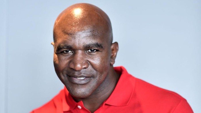 MONTE-CARLO, MONACO - OCTOBER 13:  President and jury member of the golden podium Evander Holyfield attends the 26th edition of Sportel Monaco at Grimaldi Forum on October 13, 2015 in Monte-Carlo, Monaco.  (Photo by Pascal Le Segretain/Getty Images For Sportel Monaco)