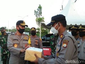 Kapolda Sulsel Beri Bantuan APD Kepada Personil yang Bertugas di Palopo