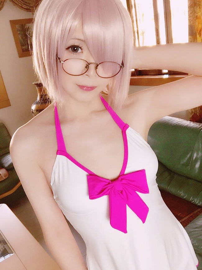 Walaupun sering berdandan sebagai cosplayer wanita, namun Crome mengaku jarang menggunakan pakaian wanita dalam kehidupannya sehari-hari karena malas. Bagi dirinya, berdandan seperti anime wanita membutuhkan banyak usaha, termasuk tata rias, perawatan kulit, kostum, dan sebagainya.  Foto: dok. Crome/Weibo