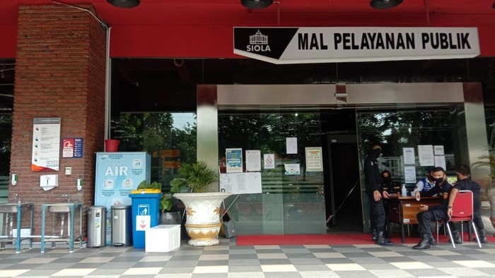 mal pelayanan publik pemkot surabaya di gedung siola