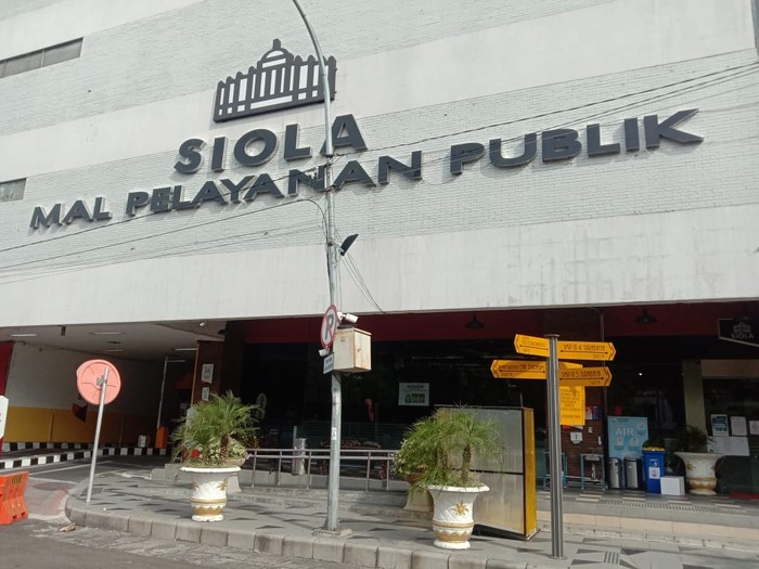 mal pelayanan publik pemkot surabaya di gedung siola