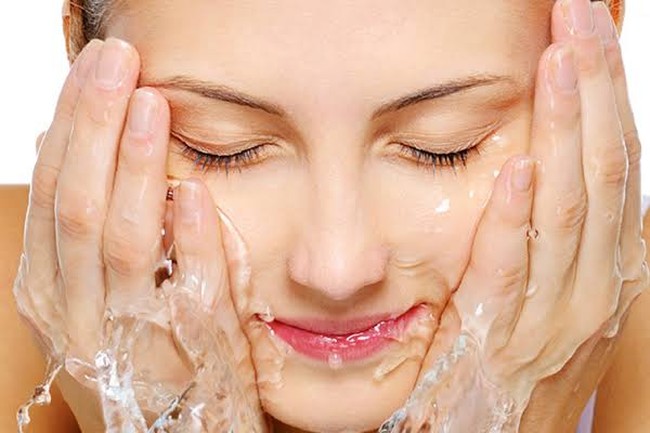 Skincare Alami, Air Cucian Beras yang Bisa Bikin Wajah Putih Cerah