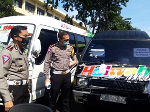 Akan-akalan Travel Gelap Bawa Pemudik Hindari Polisi: Jalur Tikus dan Naik Towing