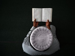 Malam Lailatul Qadar, Apa Artinya?