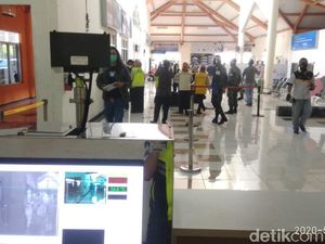 16 Penumpang Datang 12 Berangkat di Bandara Abdulrachman Saleh Hari Ini