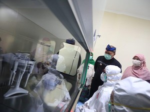 Lab BSL 2 Milik Kota Bandung Diklaim Bisa Periksa 200 Sampel Sehari