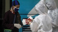 Upaya 3T atau Tracing, Testing, dan Treatment pada pasien COVID-19 membuahkan hasil, sehingga penyebaran virus Corona dapat terpantau dan segera dibendung agar tak meluas dengan cepat. ANTARA FOTO/Umarul Faruq
