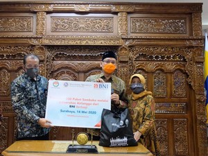 Gandeng UNAIR, BNI Salurkan 1.000 Paket Sembako Ramadhan