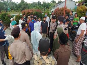 Lihat Petugas Ber-APD, Warga di Kapuas Tolak Pemakaman Jenazah PDP Corona
