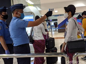 Menkes Keluarkan Aturan Naik Pesawat dan Kapal Laut di Era New Normal