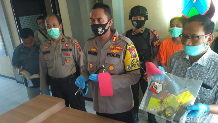 pembunuhan di situbondo