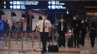 Para pilot juga siap menerbangkan kembali pesawat yang sebelumnya terpakir karena bandara ditutup untuk mengantisipasi penyebaran virus Corona.