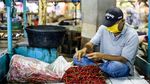 Harga Bawang Merah, Gula hingga Ayam Terus Naik