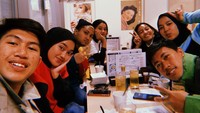  Pernyataan tersebut membuat netizen murka. Sosok Indira kini tengah menjadi sorotan. Berbagai komentar miring pun membanjiri kolom komentar di Instagramnya. Foto: Instagram @indirakalistha